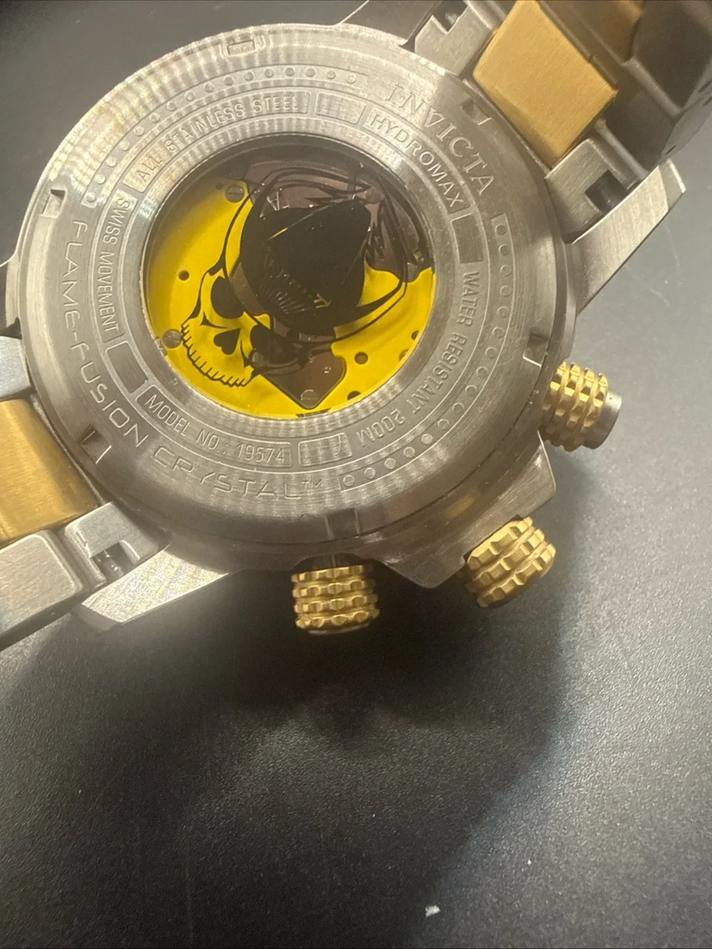 Invicta Hydromax Model 19574 mens watch NEW BATTERY!! Green Dial Goldtone